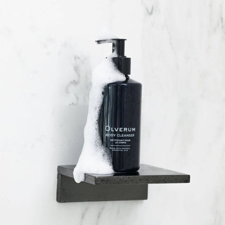 Oh my gosh, I cannot tell you how gorgeous this cleanser is… ✨