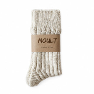 Moult ecru alpaca socks