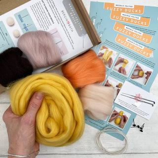 Berlin & Bath Fluffy Ducks Needle Felting Kit – Make 2 Wool Ducks – Craft Kit for Adults & Teens
