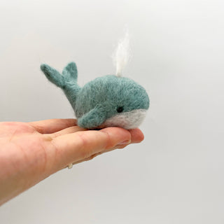 Bergin & Bath Whales Needle Felting Kit for Beginners – Make Two Wool Whales