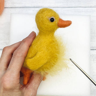 Berlin & Bath Fluffy Ducks Needle Felting Kit – Make 2 Wool Ducks – Craft Kit for Adults & Teens