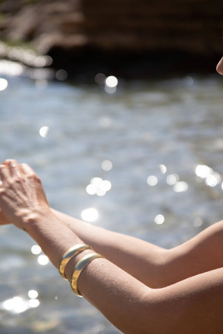 Baie Bangle Petite - Adjustable Cuff